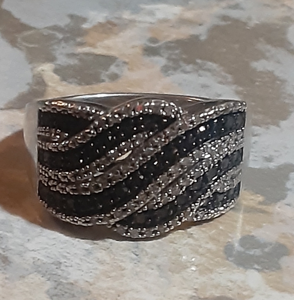 1/2 Carat Black & White Diamond Twist Ring Sterling sz 8.75-9